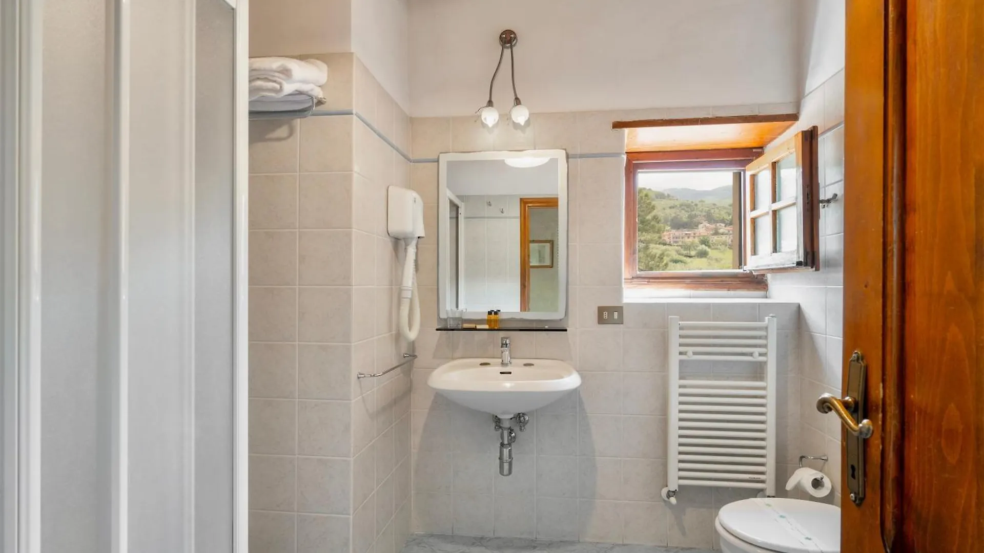 Residence With Swimming-Pool In San Donato Fronzano, Apartments With Air Conditioning And Outdoor Private Area San Donato in Fronzano